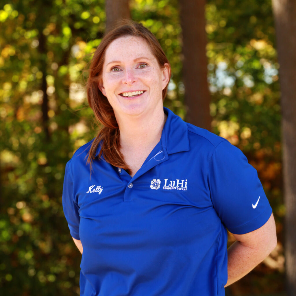 Kelly Clyde headshot